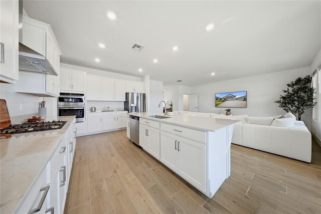 9471 RUNAWAY BREEZE DRIVE, Land O Lakes, FL 34637