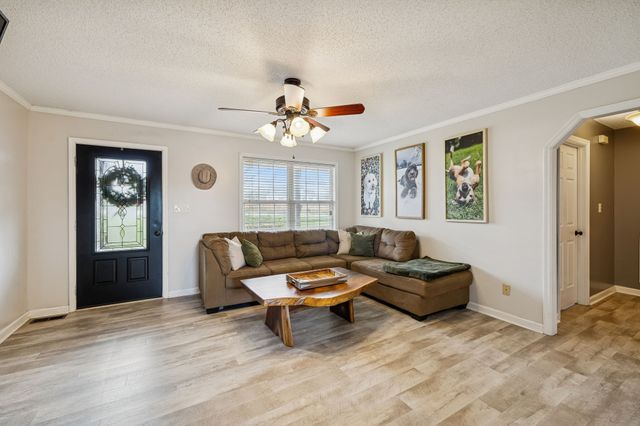 2755 Greens Mill Rd, Columbia, TN 38401