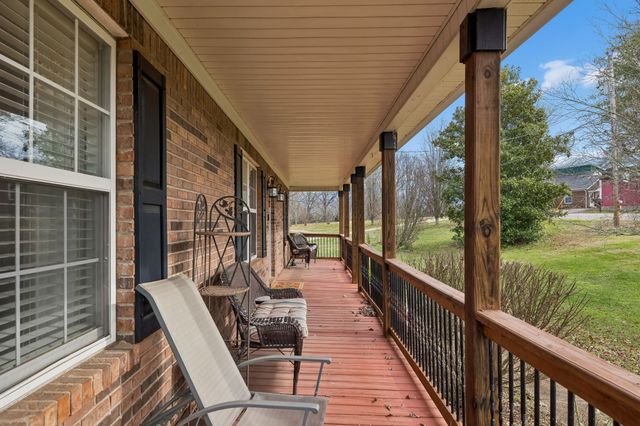 2755 Greens Mill Rd, Columbia, TN 38401