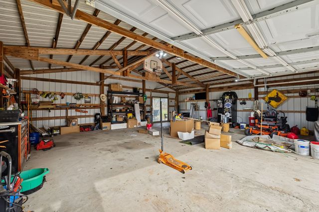 2755 Greens Mill Rd, Columbia, TN 38401