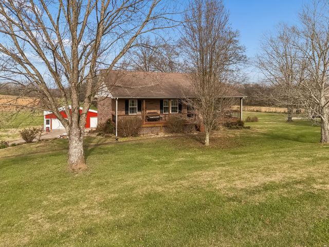 2755 Greens Mill Rd, Columbia, TN 38401