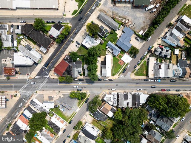 216 S BROADWAY, Gloucester City, NJ 08030