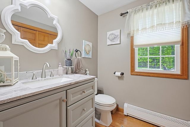 11 Brooke Haven Dr, Rutland, MA 01543