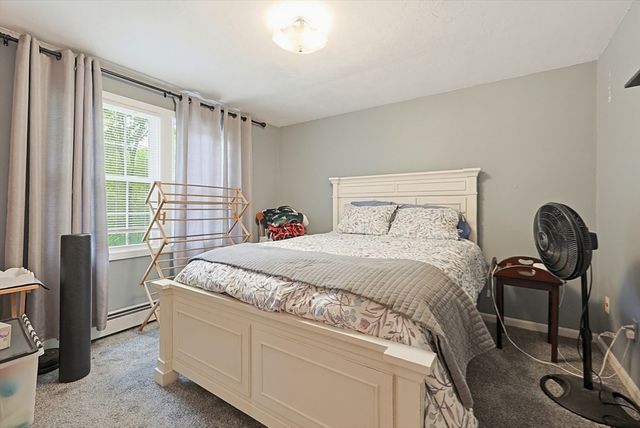 11 Brooke Haven Dr, Rutland, MA 01543