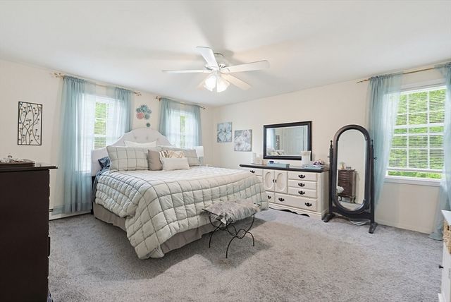 11 Brooke Haven Dr, Rutland, MA 01543