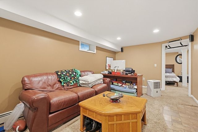 11 Brooke Haven Dr, Rutland, MA 01543