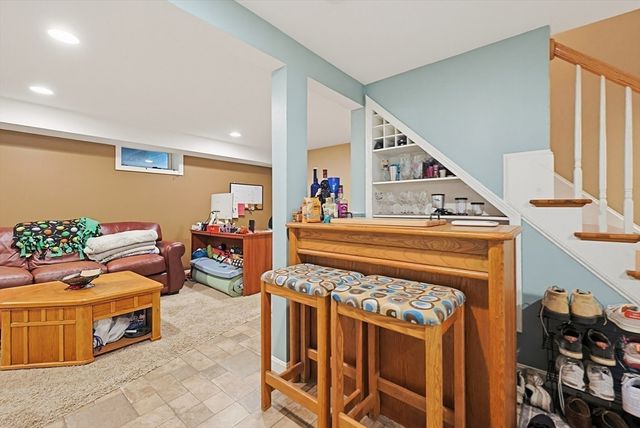 11 Brooke Haven Dr, Rutland, MA 01543