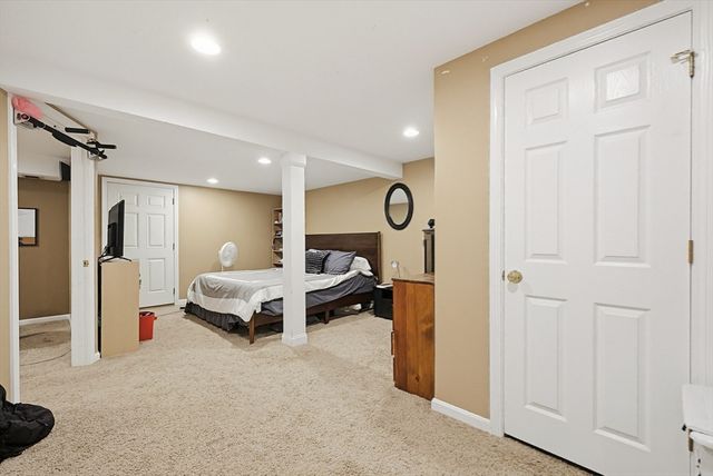 11 Brooke Haven Dr, Rutland, MA 01543