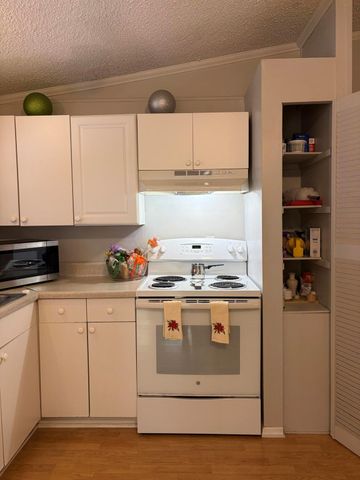 202 Travis Cay Place 9, Fort Pierce, FL 34982