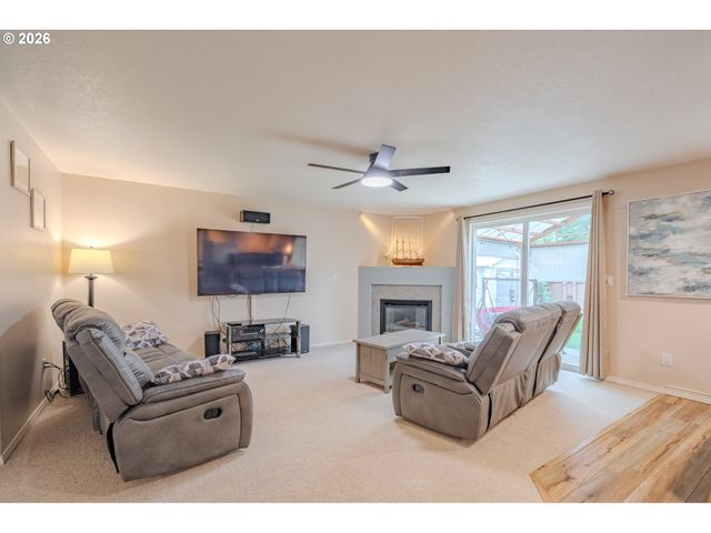 2806 Ne DELANCEY Ct, Vancouver, WA 98682