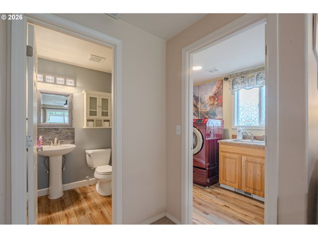 2806 Ne DELANCEY Ct, Vancouver, WA 98682