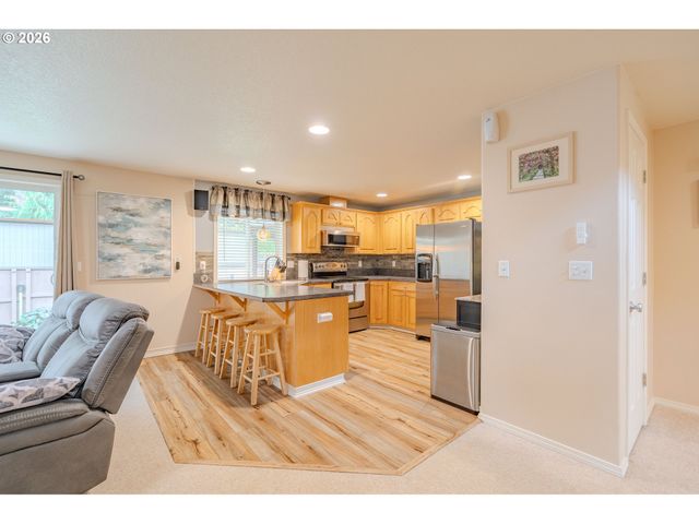 2806 Ne DELANCEY Ct, Vancouver, WA 98682