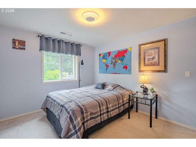 2806 Ne DELANCEY Ct, Vancouver, WA 98682