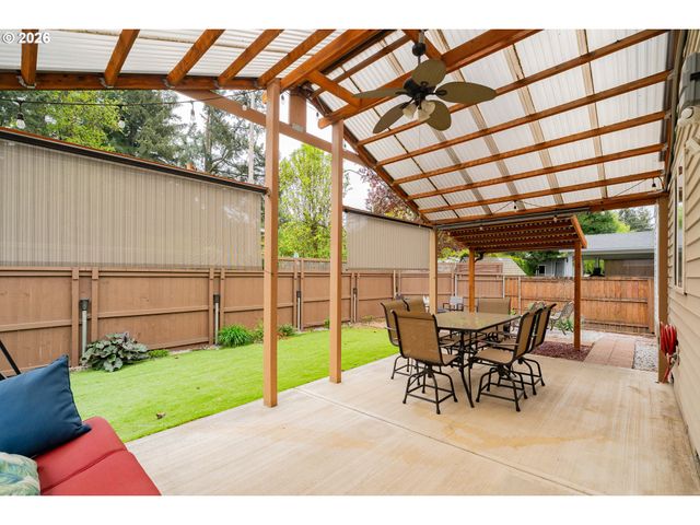 2806 Ne DELANCEY Ct, Vancouver, WA 98682