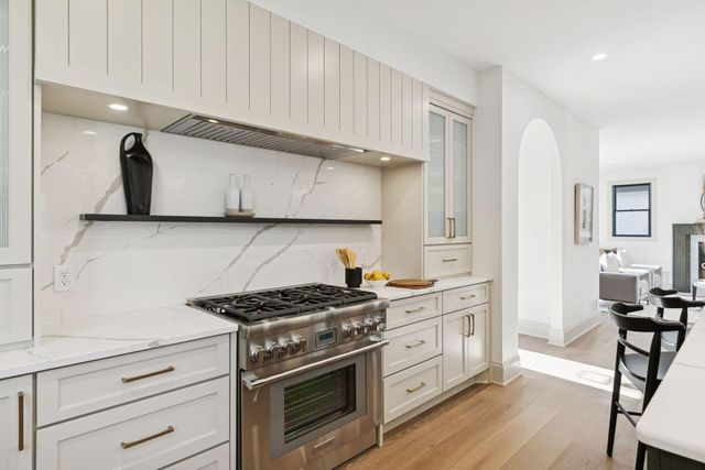 1532 Lincoln Avenue, Saint Paul, MN 55105