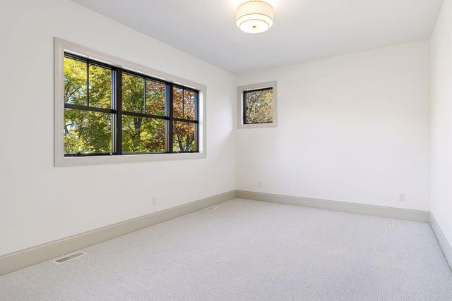 1532 Lincoln Avenue, Saint Paul, MN 55105