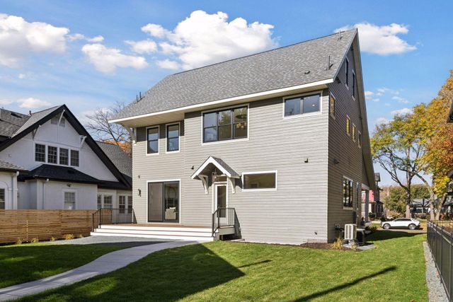 1532 Lincoln Avenue, Saint Paul, MN 55105