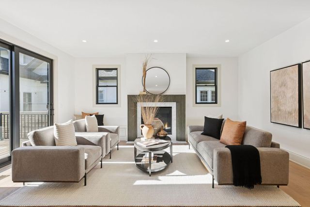 1532 Lincoln Avenue, Saint Paul, MN 55105