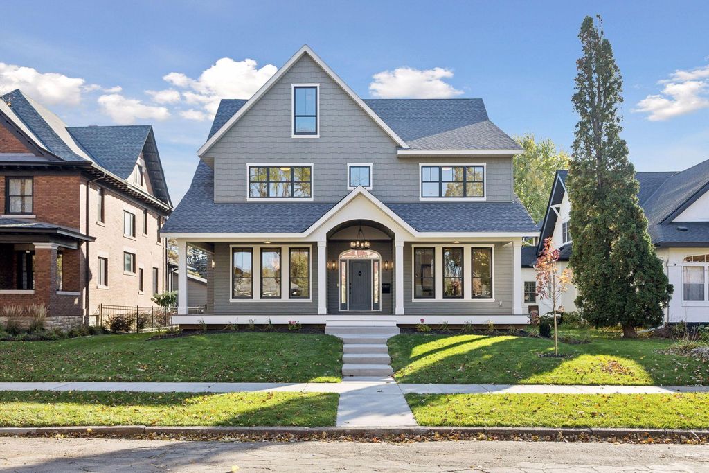 1532 Lincoln Avenue, Saint Paul, MN 55105