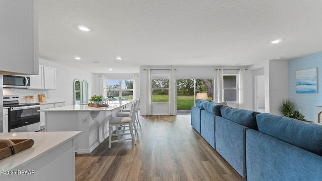 1068 Morfontaine Street, Daytona Beach, FL 32124