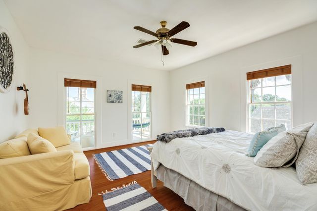 3407 Avenue L, Galveston, TX 77550