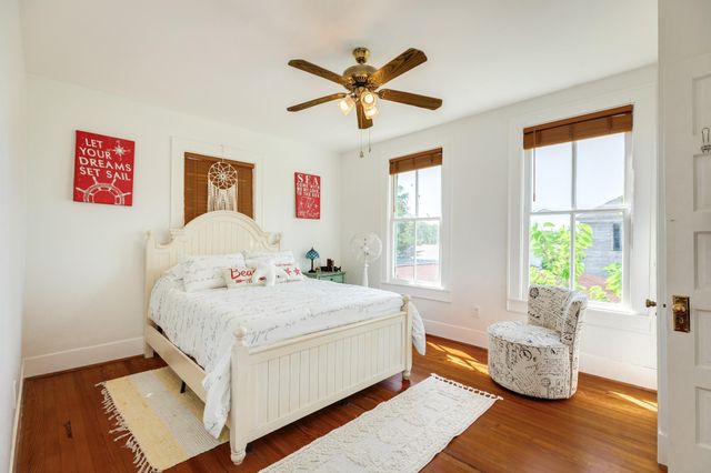3407 Avenue L, Galveston, TX 77550