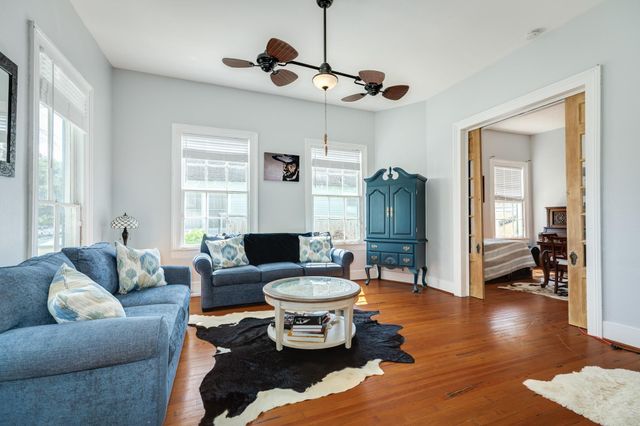 3407 Avenue L, Galveston, TX 77550