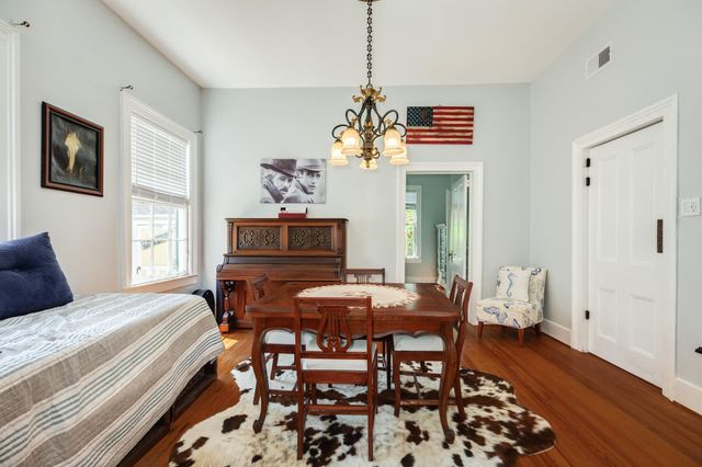 3407 Avenue L, Galveston, TX 77550