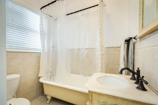 3407 Avenue L, Galveston, TX 77550
