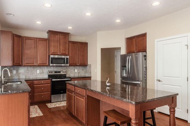 216 Mcnamara Loop, Delaware, OH 43015