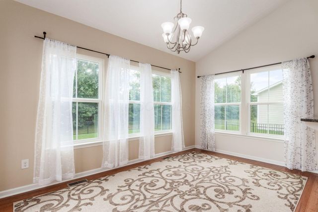216 Mcnamara Loop, Delaware, OH 43015