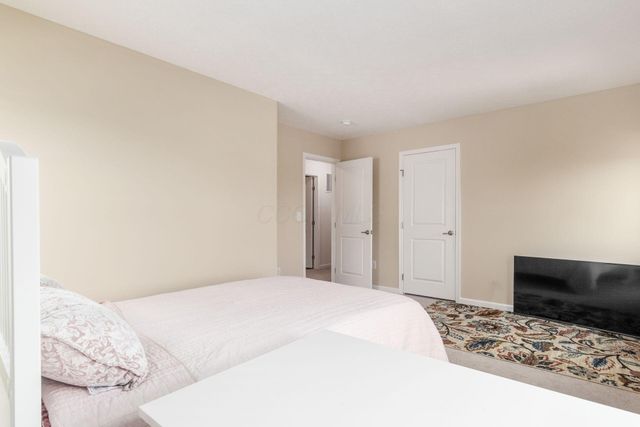 216 Mcnamara Loop, Delaware, OH 43015