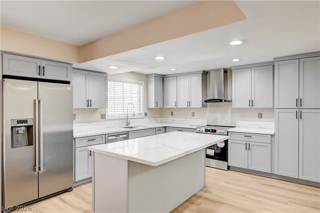 7477 Ullom Drive, Las Vegas, NV 89139