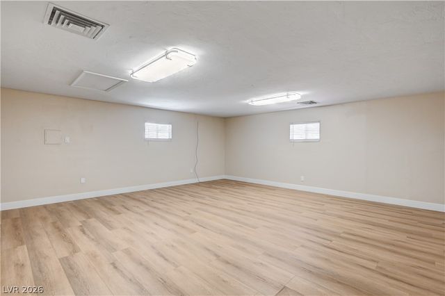 7477 Ullom Drive, Las Vegas, NV 89139