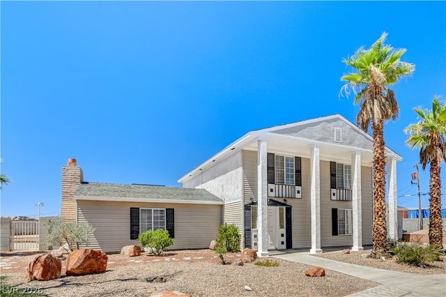 7477 Ullom Drive, Las Vegas, NV 89139