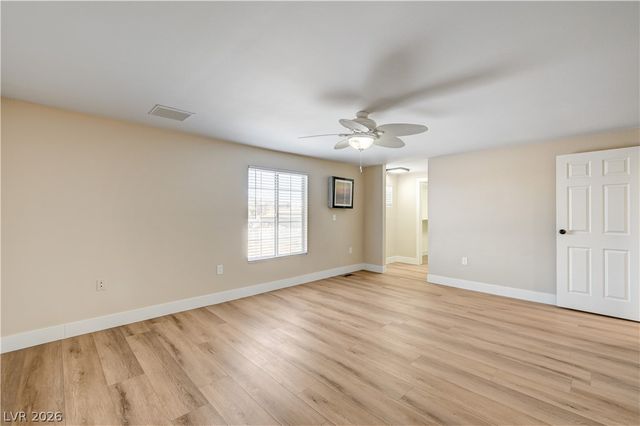 7477 Ullom Drive, Las Vegas, NV 89139