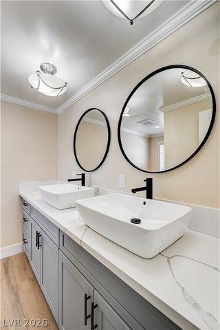 7477 Ullom Drive, Las Vegas, NV 89139