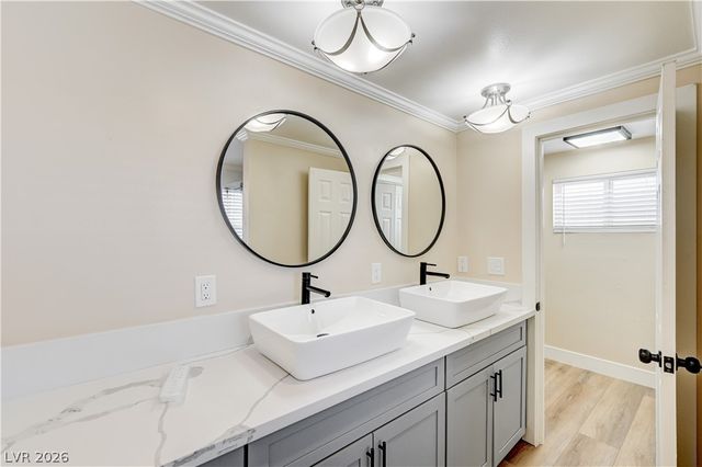 7477 Ullom Drive, Las Vegas, NV 89139