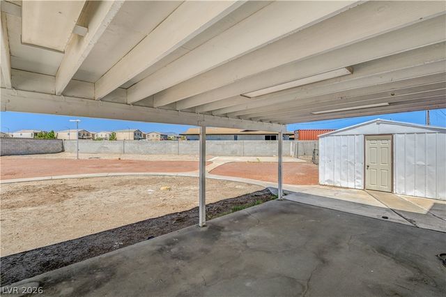 7477 Ullom Drive, Las Vegas, NV 89139