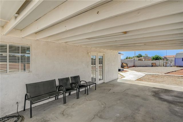 7477 Ullom Drive, Las Vegas, NV 89139