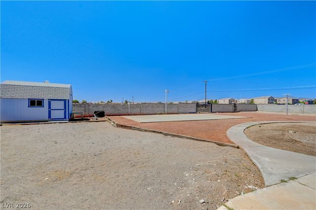 7477 Ullom Drive, Las Vegas, NV 89139