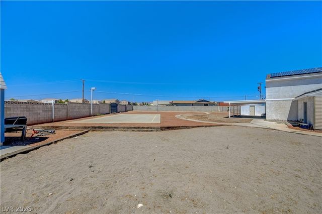7477 Ullom Drive, Las Vegas, NV 89139