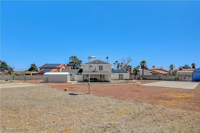 7477 Ullom Drive, Las Vegas, NV 89139