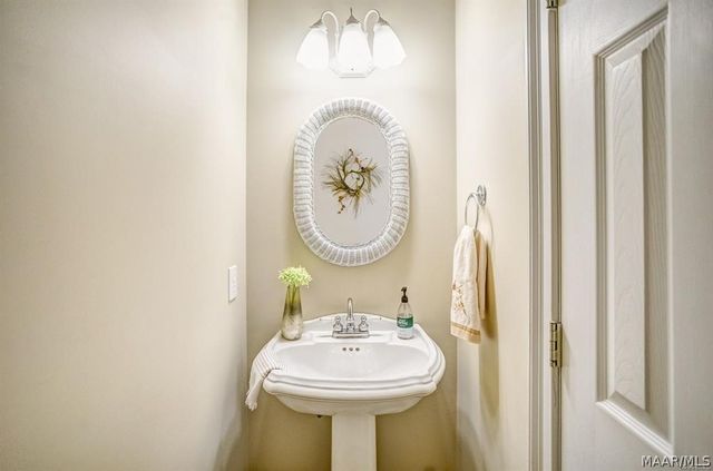 134 Laurelwood Drive, Pike Road, AL 36064