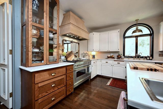 2331 Goodview ROAD, Winona, MN 55987