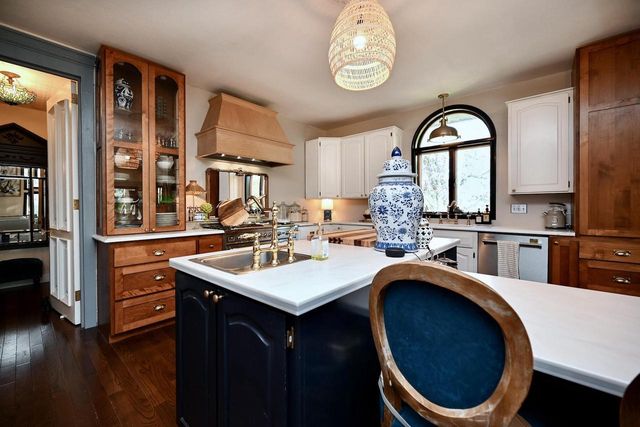 2331 Goodview ROAD, Winona, MN 55987