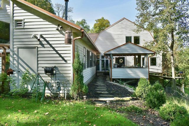 2331 Goodview ROAD, Winona, MN 55987