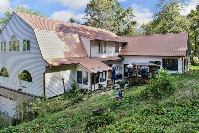 2331 Goodview ROAD, Winona, MN 55987