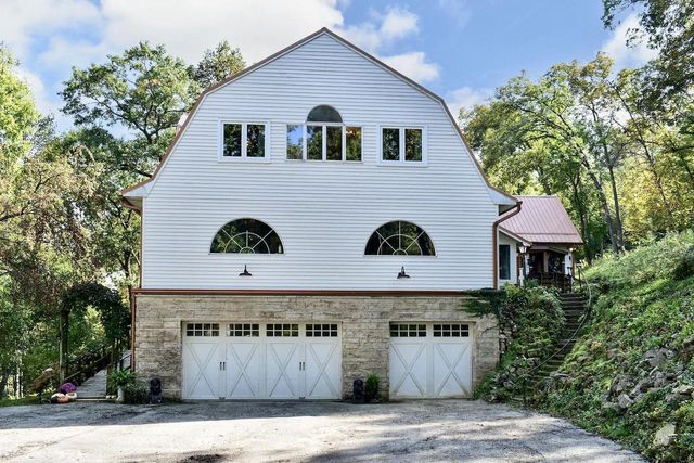 2331 Goodview ROAD, Winona, MN 55987