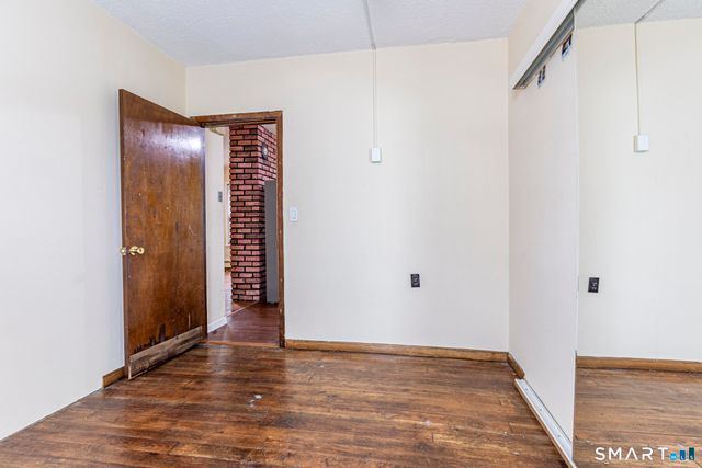 41-43 Dean Street, Hartford, CT 06114